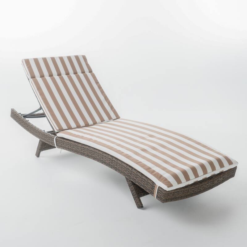 Salem Outdoor Wicker Adjustable Chaise Lounge with Cushion by Christopher Knight Home