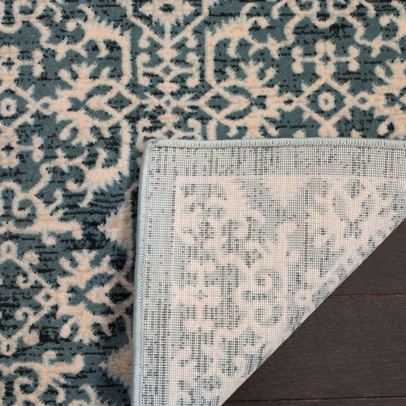 SAFAVIEH Serenity Annegriet Traditional Oriental Rug