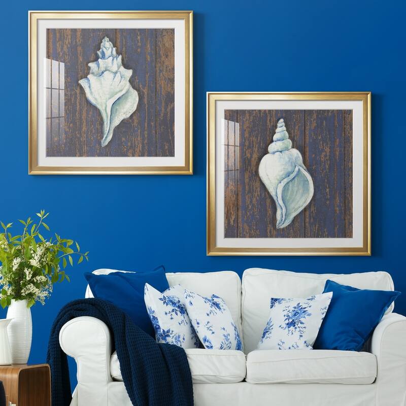 Weathered Shell I Premium Framed Print - Ready to Hang