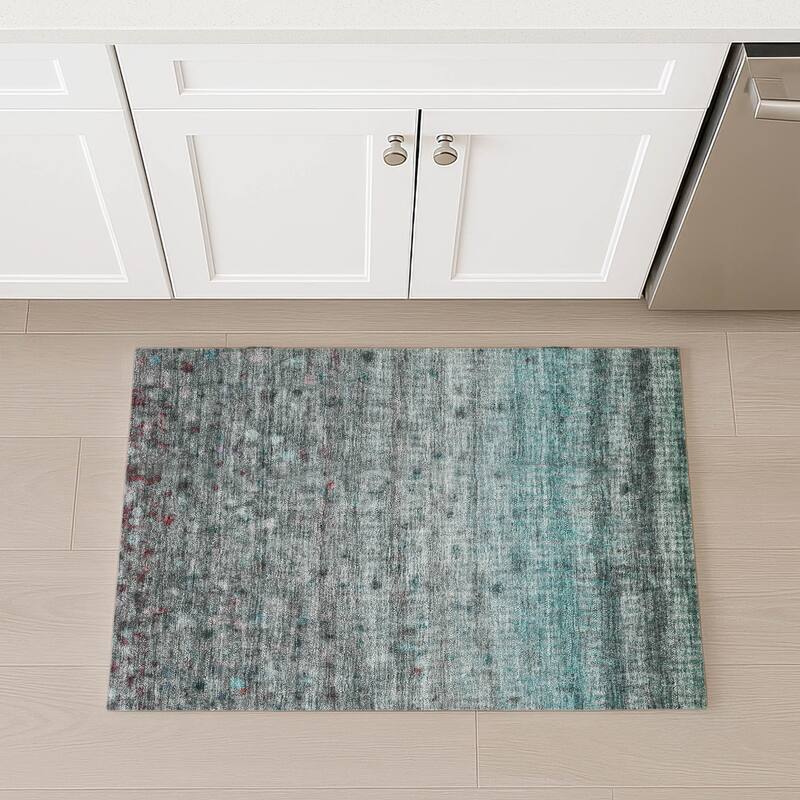Machine Washable Indoor/ Outdoor Ombre Stripes Chantille Rug