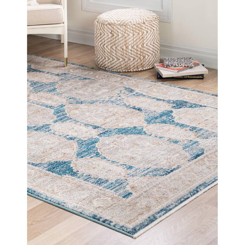 Traditional Nixa Collection Area Rug