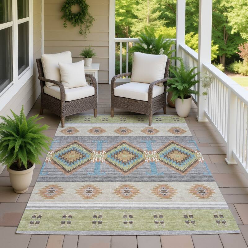 Machine Washable Indoor/ Outdoor Global Chennai Chantille Rug