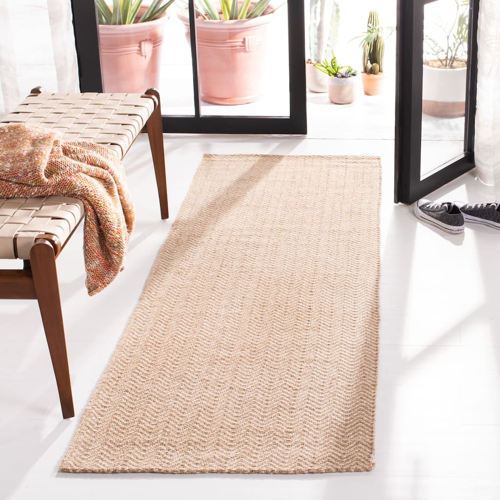SAFAVIEH Handmade Natural Fiber Sheva Casual Solid Jute Rug