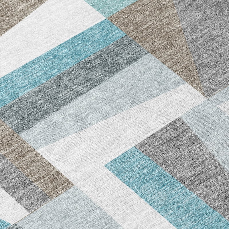 Machine Washable Indoor/ Outdoor Contemporry Mosaic Chantille Rug