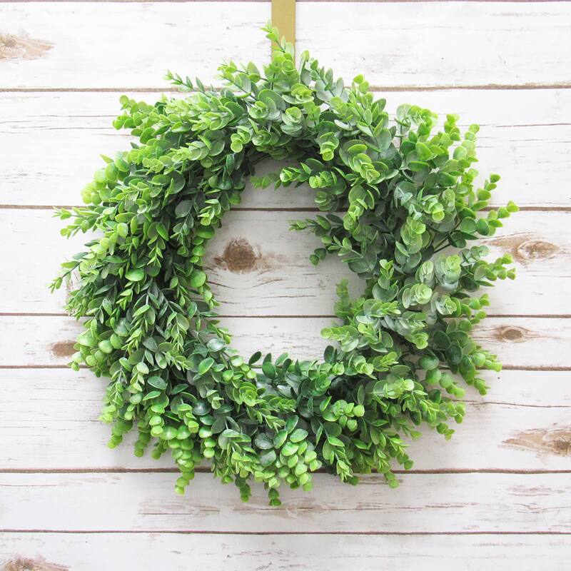Frosted Green Artificial Eucalyptus Leaf Foliage Greenery Wreath 16in