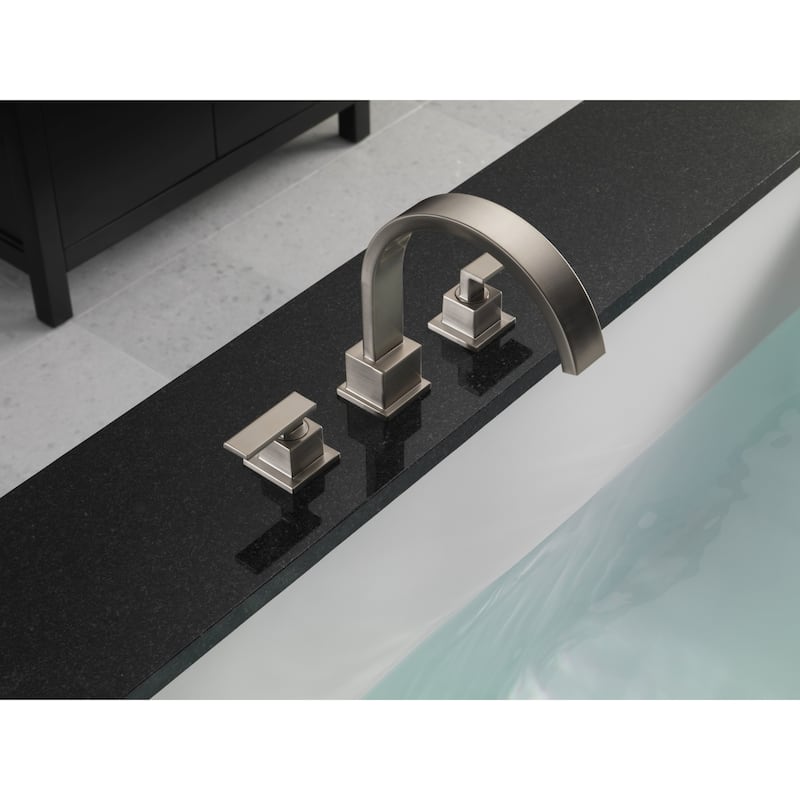 Delta Vero Deck Mounted Roman Tub Filler Trim