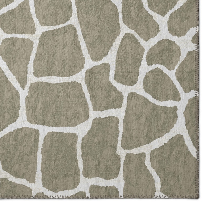 Addison Safari Giraffe Animal Print Area Rug