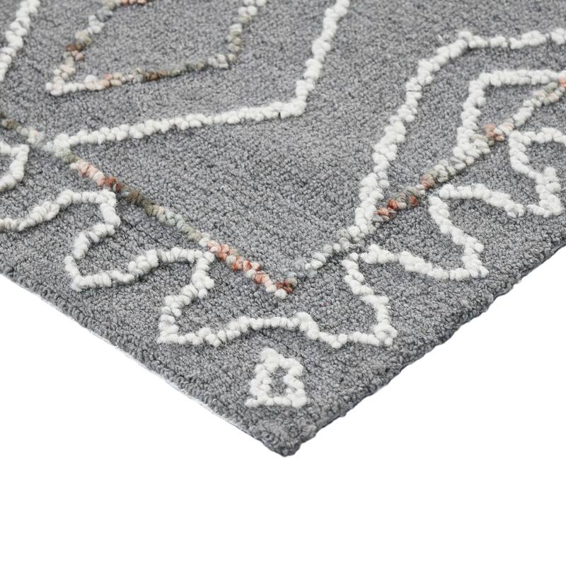 Bakari Tania Hand-Hooked Wool Area Rug