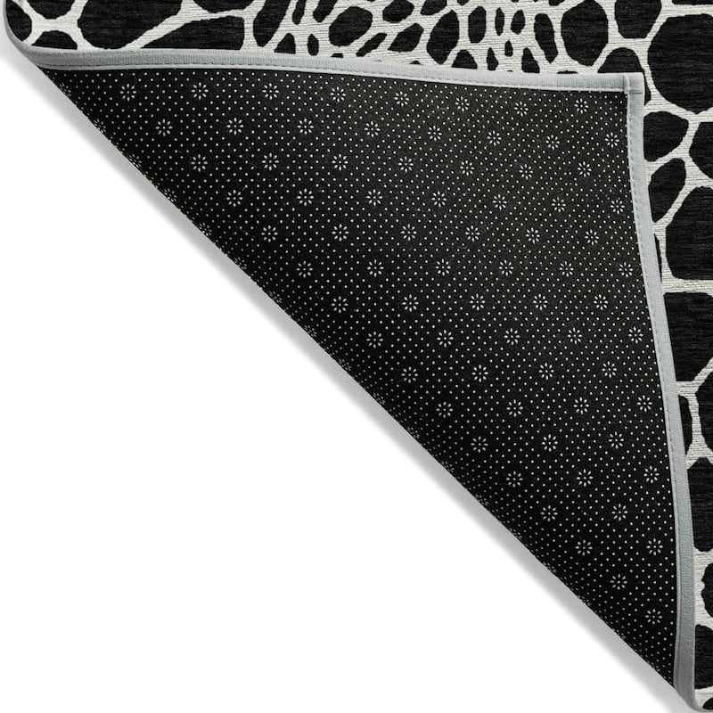 HomeRoots Geometric Transitional Rectangle Outdoor Rug