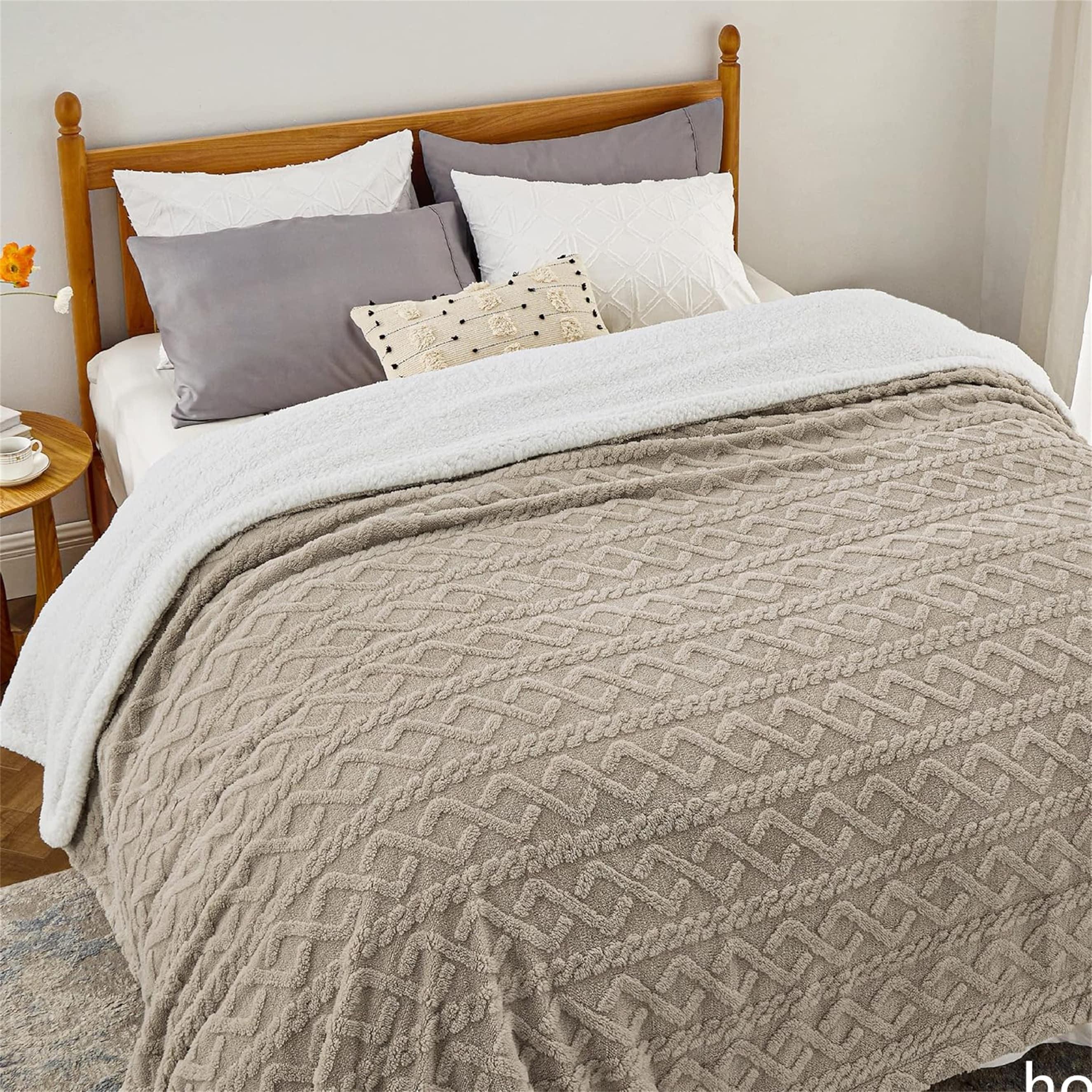 Fleece Soft Cozy Fuzzy Cable Blankets,Thick Warm for All Seasons -90x90 inch