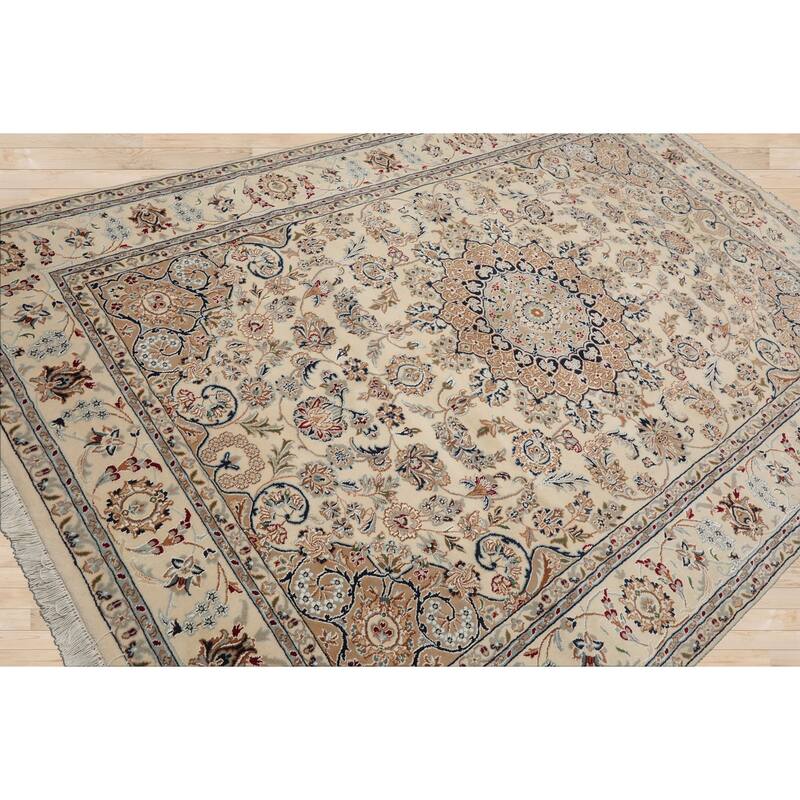 6'3''x9'3'' Hand Knotted Wool Ivory Nain Traditional Plush Pile Rug - 6' 3'' x 9' 3''