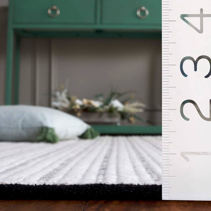 SAFAVIEH Handmade Vermont Muniba Wool & Cotton Rug