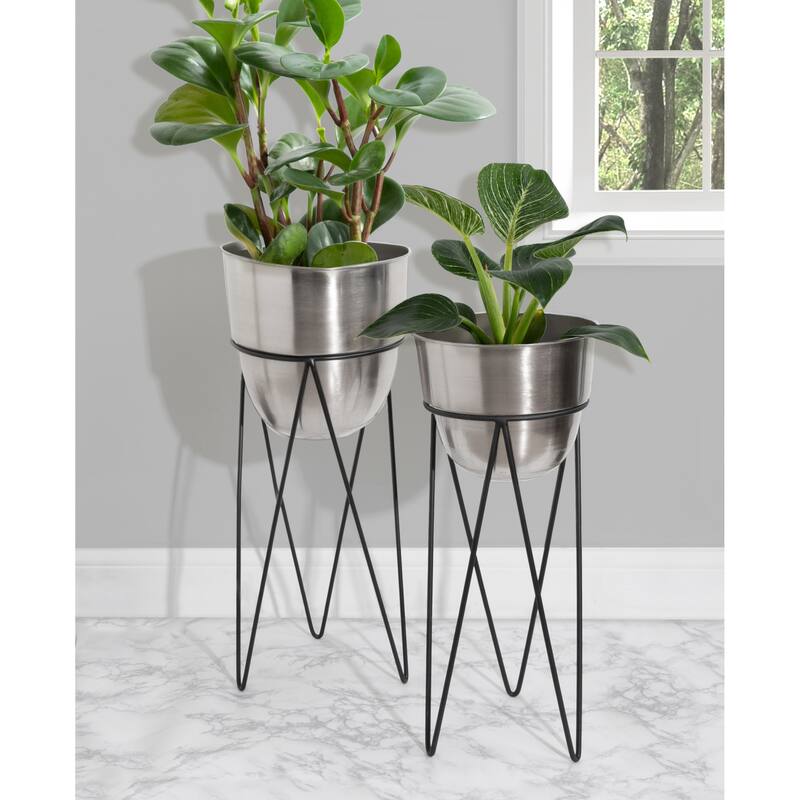 Kate and Laurel Mantua Round Metal Planter Set - 2 Piece