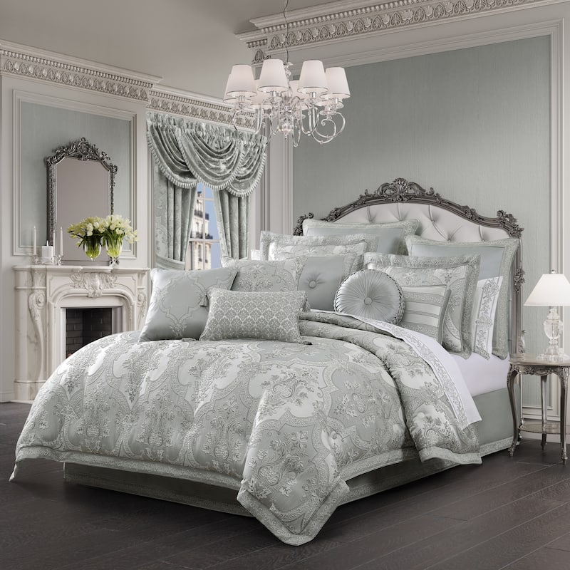 J. Queen New York Sondra Comforter Set