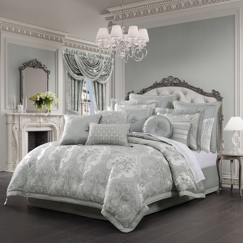 J. Queen New York Sondra Comforter Set