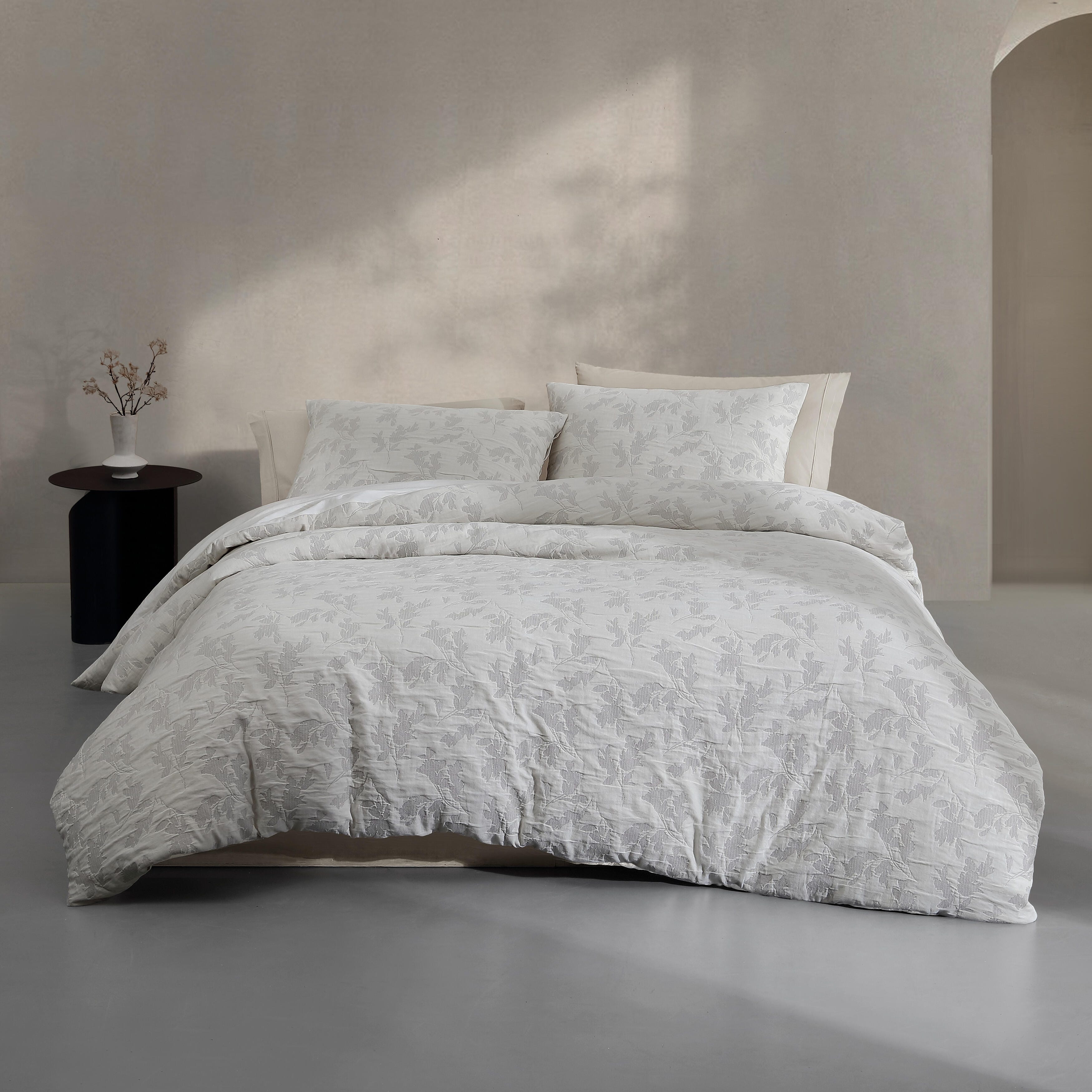 Calvin Klein Cascade Floral Leaf Jacquard Cotton All Season Comforter Set (Grey, 3 Piece)