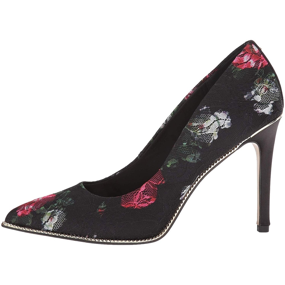 bcbg shoes pumps