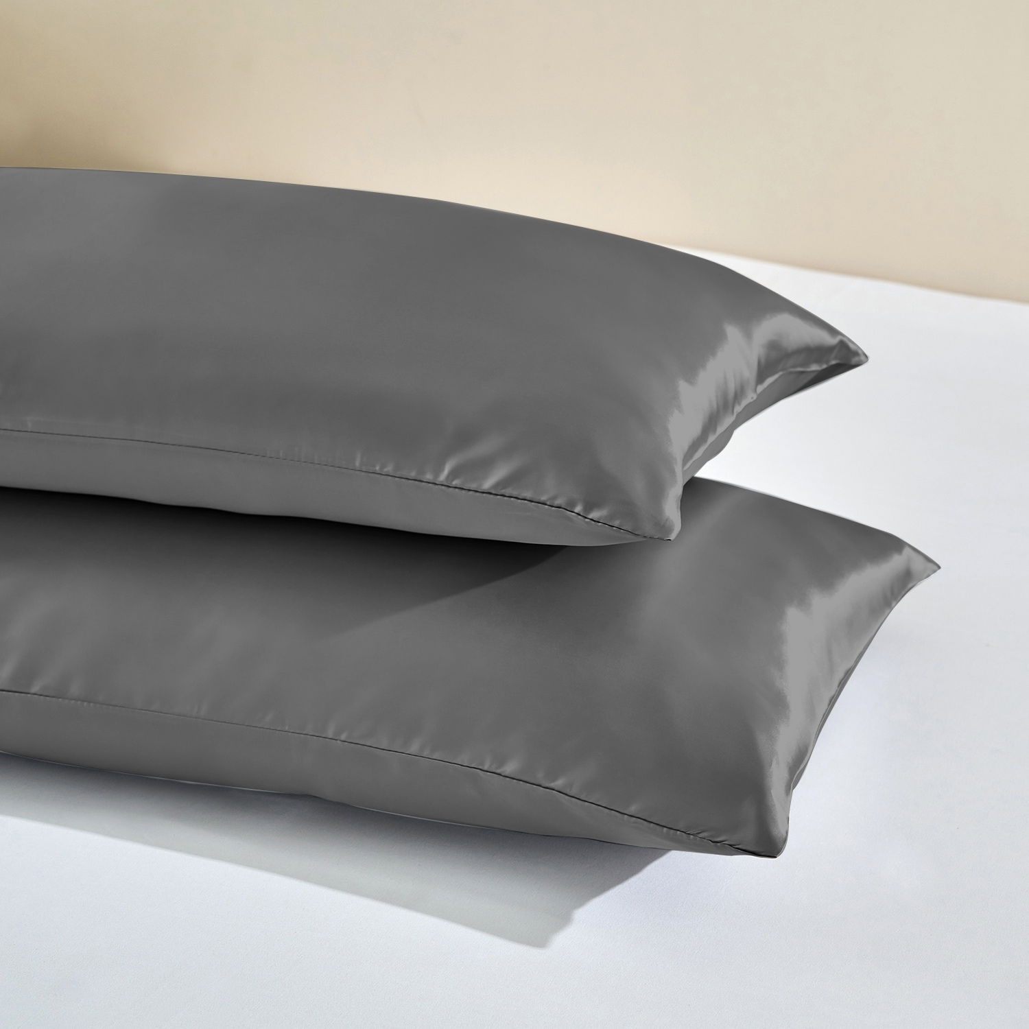 Bed bath and sales beyond satin pillowcase