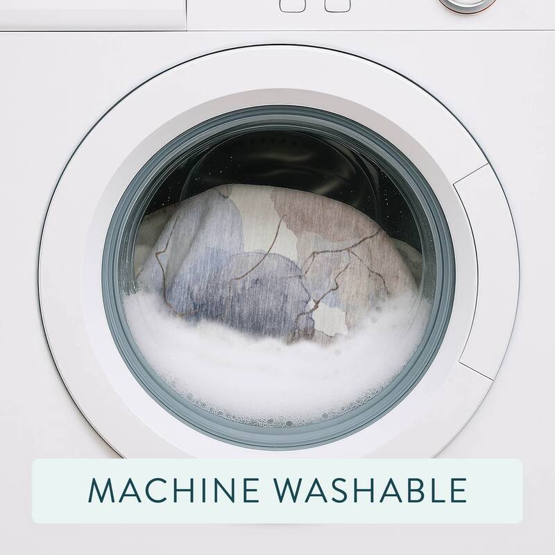 Machine Washable Indoor/ Outdoor Floral Mara Chantille Rug