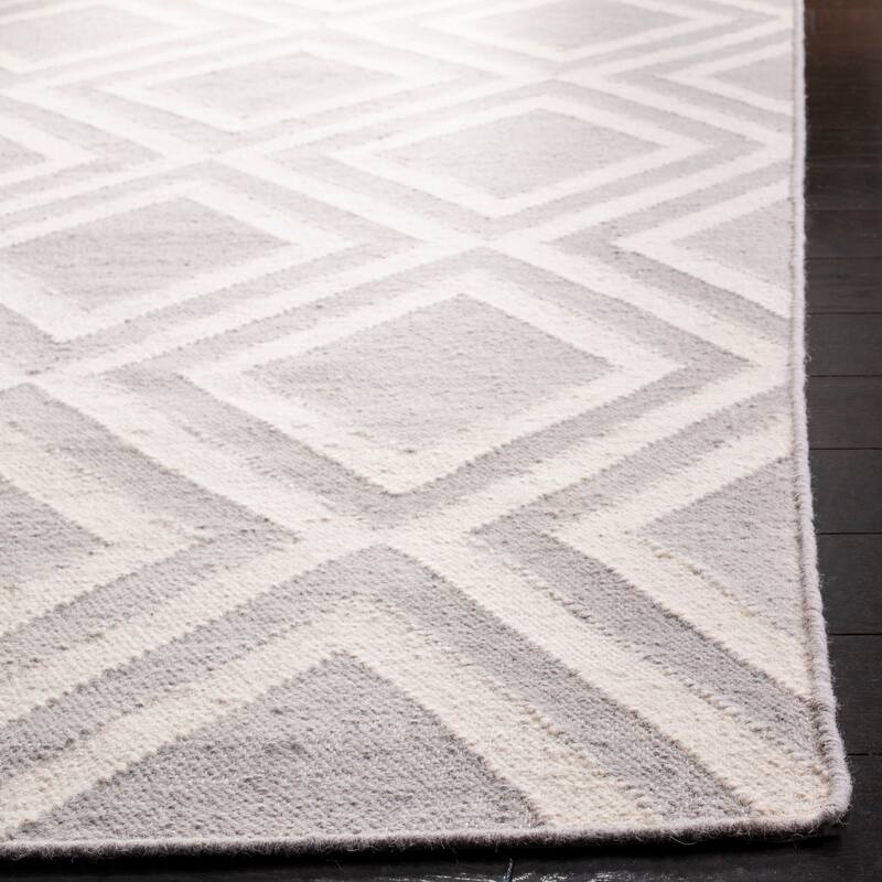 SAFAVIEH Handmade Flatweave Dhurries Tracey Modern Moroccan Wool Rug