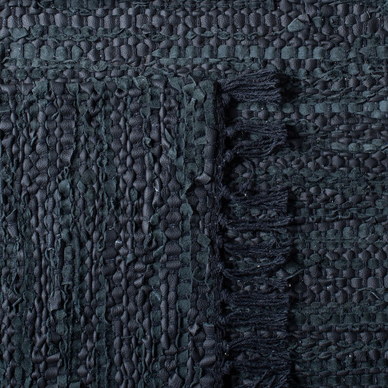 SAFAVIEH Vintage Leather Cindie Flatweave Rug with Fringe