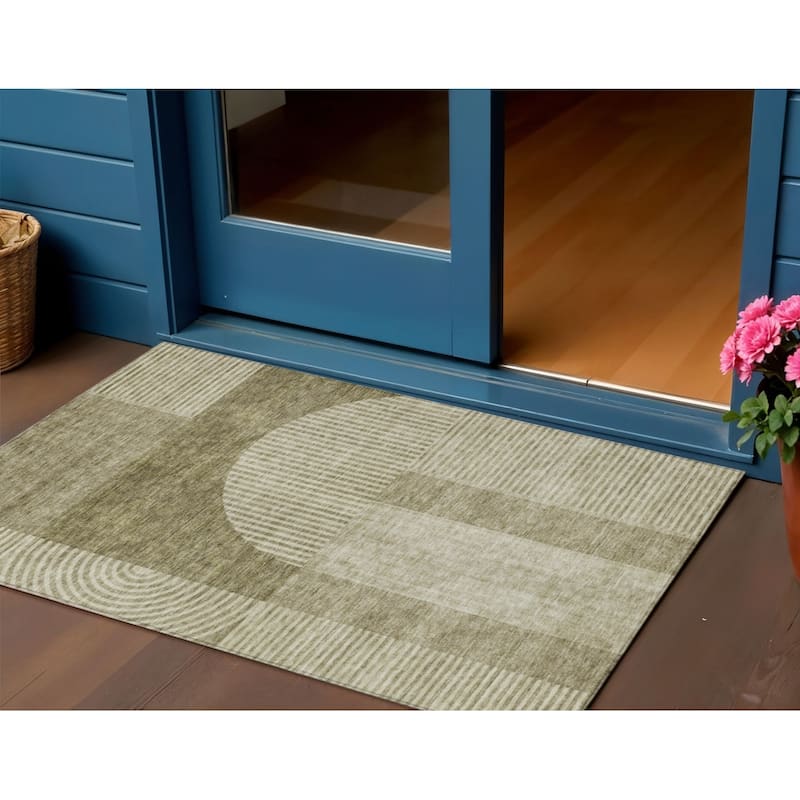 HomeRoots Geometric Transitional Rectangle Outdoor Rug - 3' x 5'