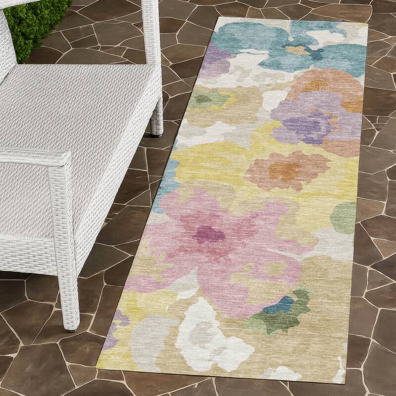 Machine Washable Indoor/ Outdoor Floral Bonnet Chantille Rug - Beige - 2'3" x 7'6"