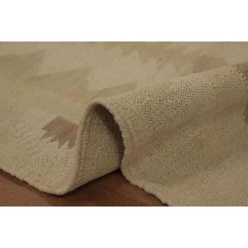 Hand Woven Oriental 100% Wool Carpet Southwestern Tribal Beige & Ivories Kilim Area Rug - 7' 10'' X 4' 9''