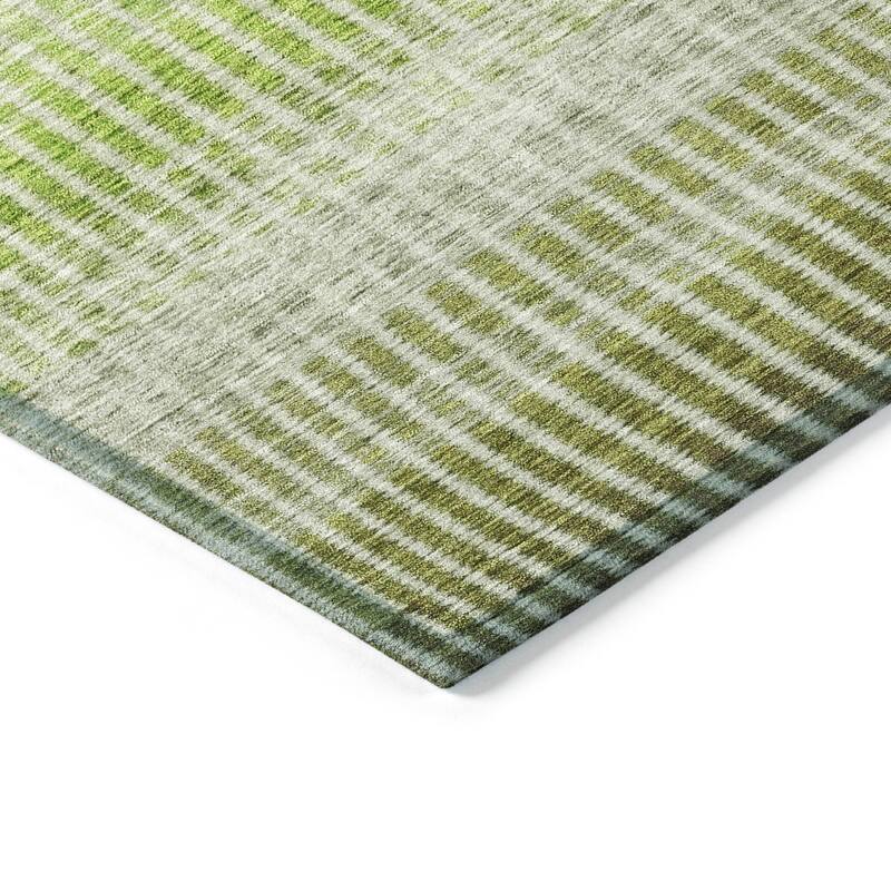 Machine Washable Indoor/ Outdoor Contemporary Stripes Chantille Rug