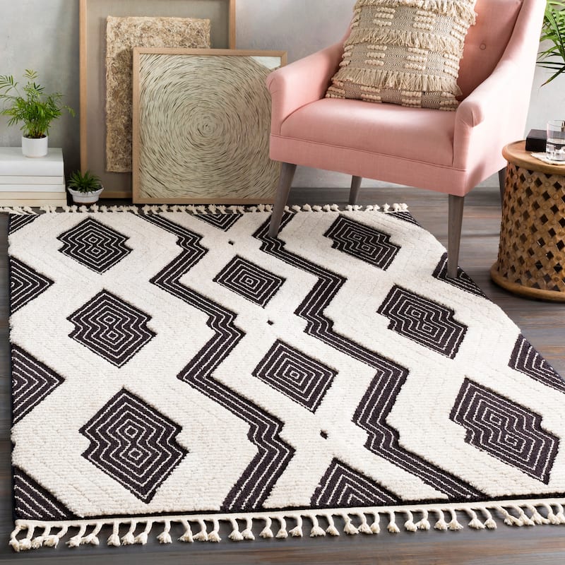 Livabliss Jaenae Textured Boho Area Rug - Black - 5'3" x 7'3"