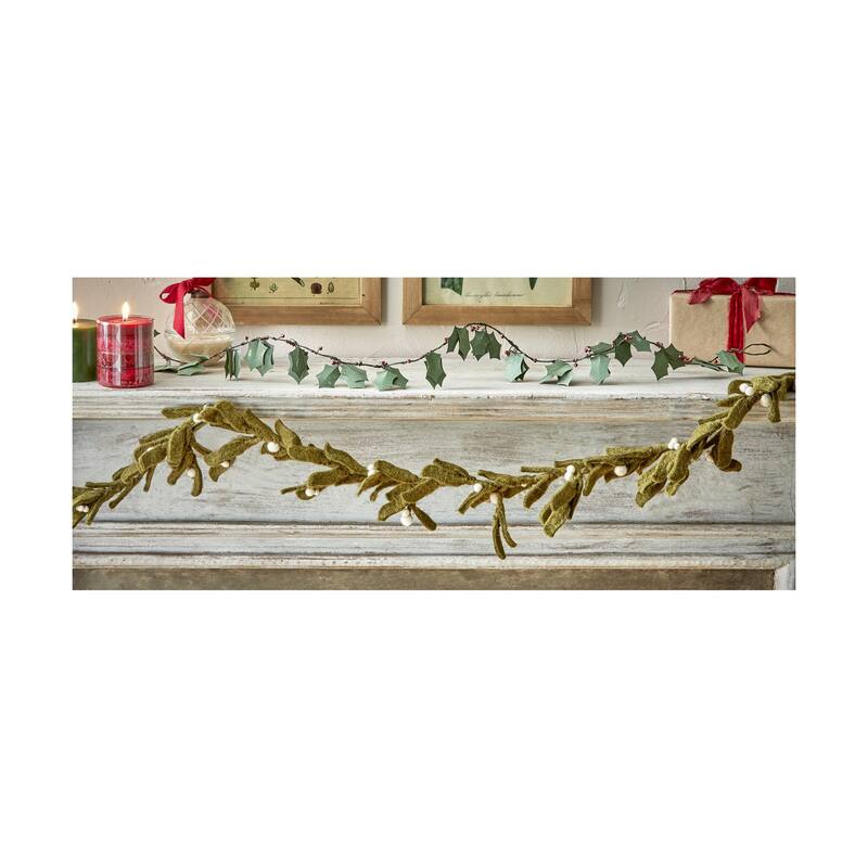 Mistletoe Wool Garland
