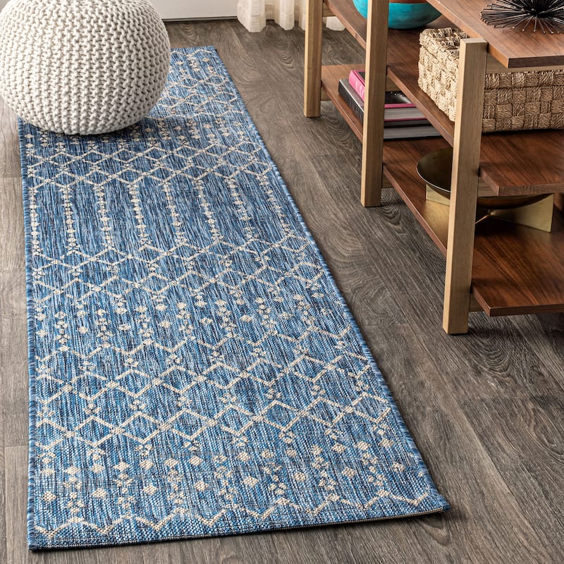 JONATHAN Y Trebol Moroccan Geometric Textured Weave Indoor/Outdoor Area Rug - 2 X 10 - Navy/Light Gray