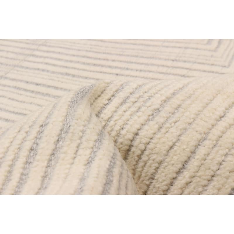 ECARPETGALLERY Hand-knotted Tangier Cream Wool Rug - 7'7 x 10'2