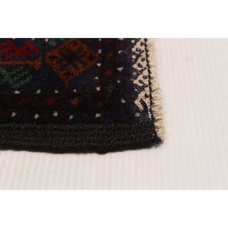 Teimani Beige, Red Rug 3'8" x 6'3" - 3'8 x 6'3