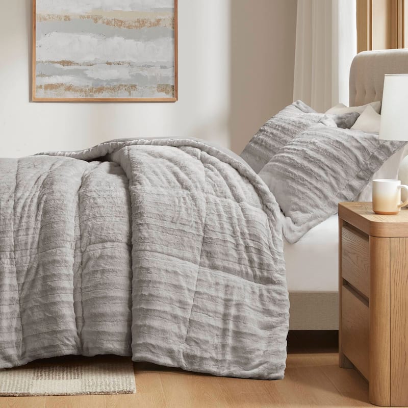 Madison Park York Faux Fur Comforter Mini Set