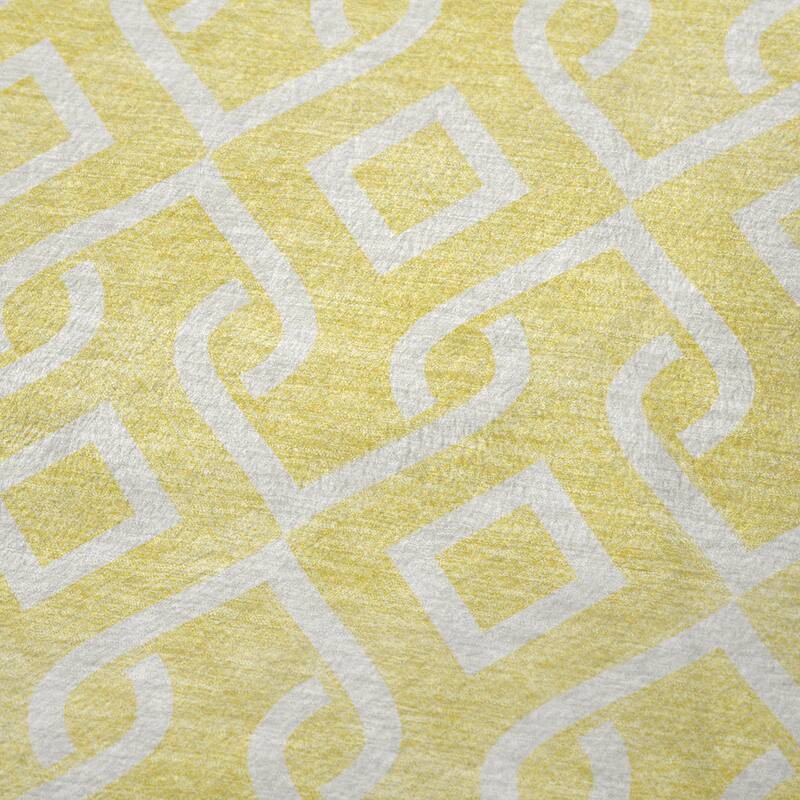Premium Machine Washable Modern Scroll Sherpa Throw Blanket
