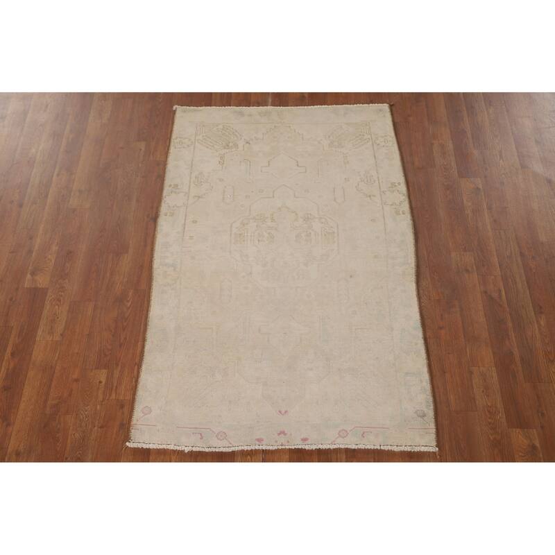 Hand Knotted Oriental 100% Wool Carpet Traditional Medallion Beige & Ivories Tabriz Area Rug - 4' 9'' X 3' 0''