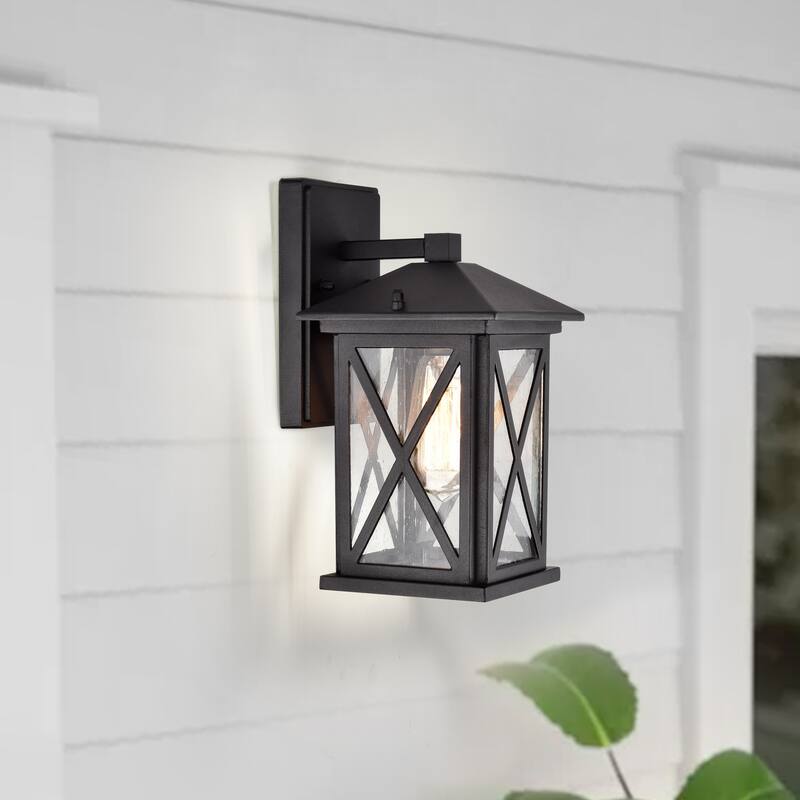1-light Outdoor Wall Lantern