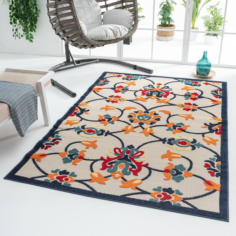 Sevita Floral Damask High-Low Indoor/Outdoor Area Rug