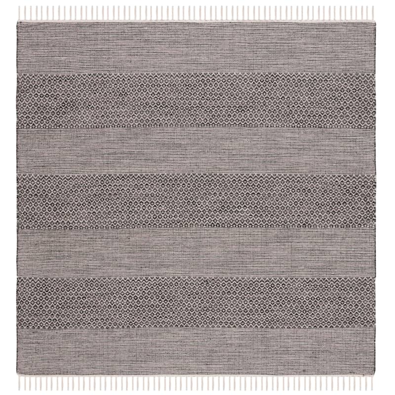 SAFAVIEH Handmade Montauk Alden Flatweave Cotton Fringe Rug - 4' Square - Ivory/Anthracite