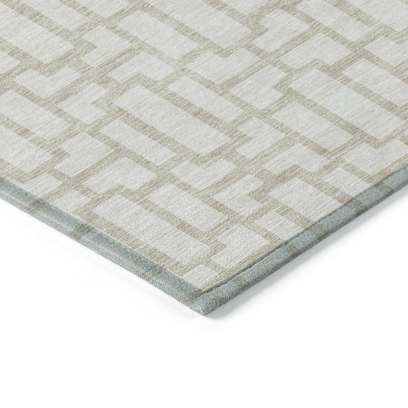 Machine Washable Indoor/ Outdoor Chantille Contemporary Geo Rug