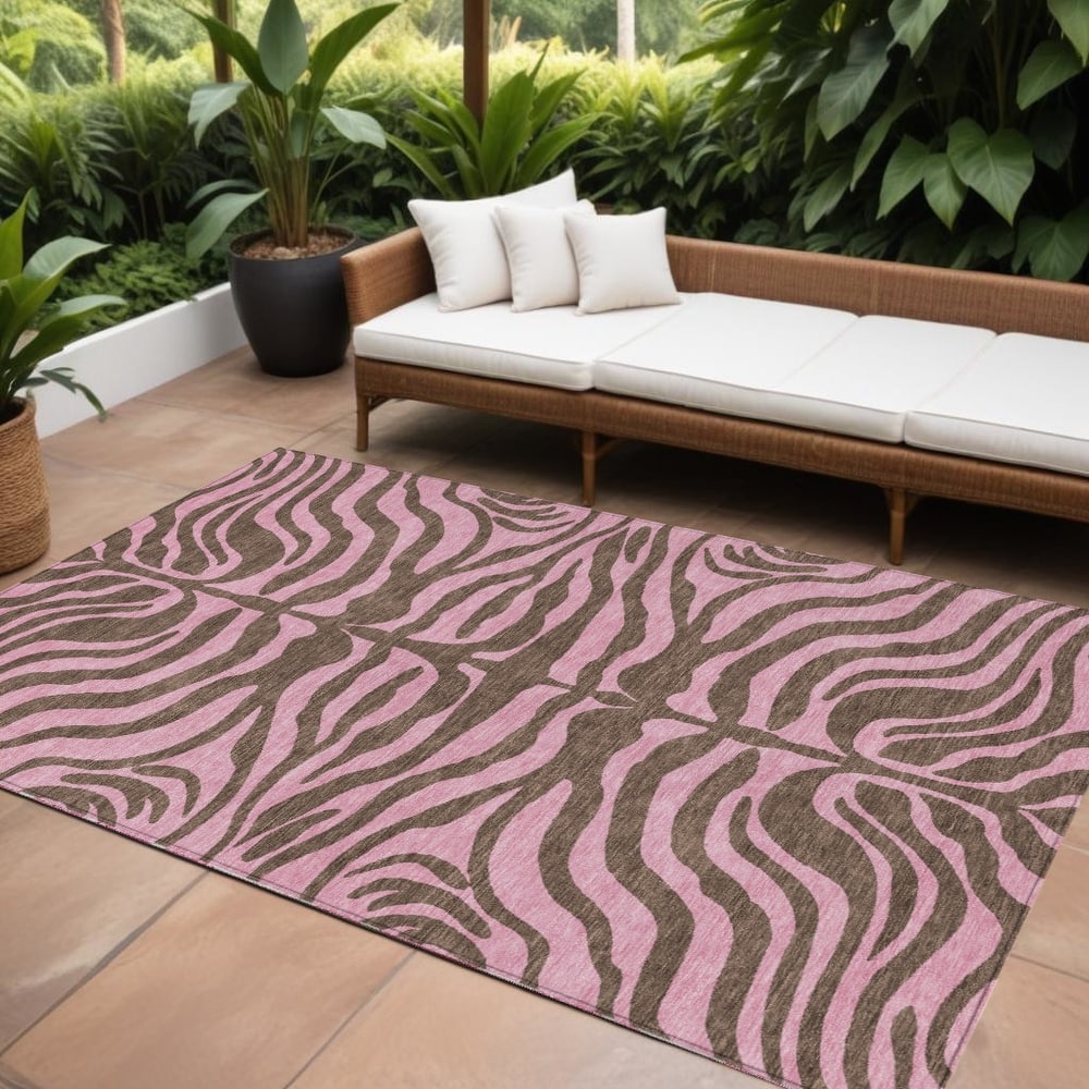 HomeRoots Animal Print Transitional Rectangle Outdoor Rug