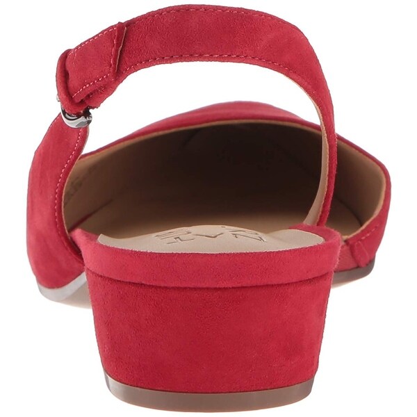 naturalizer banks red