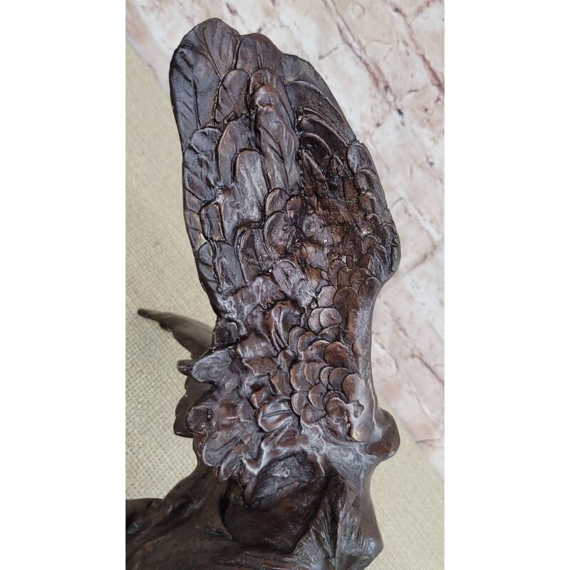 Nike Of Samothrace Winged Victory Greek Statue Sculpture Replica Louvre 18 Inches X 13 Inches