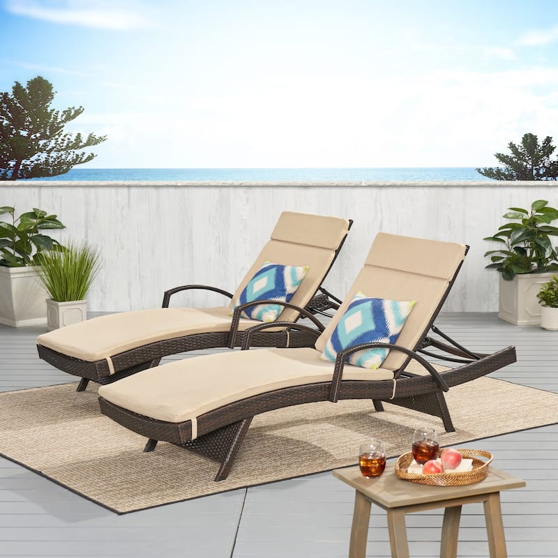 Vilano Outdoor Cushioned Lounge Chair (Set of 2) by Christopher Knight Home - Brown/Textured Beige