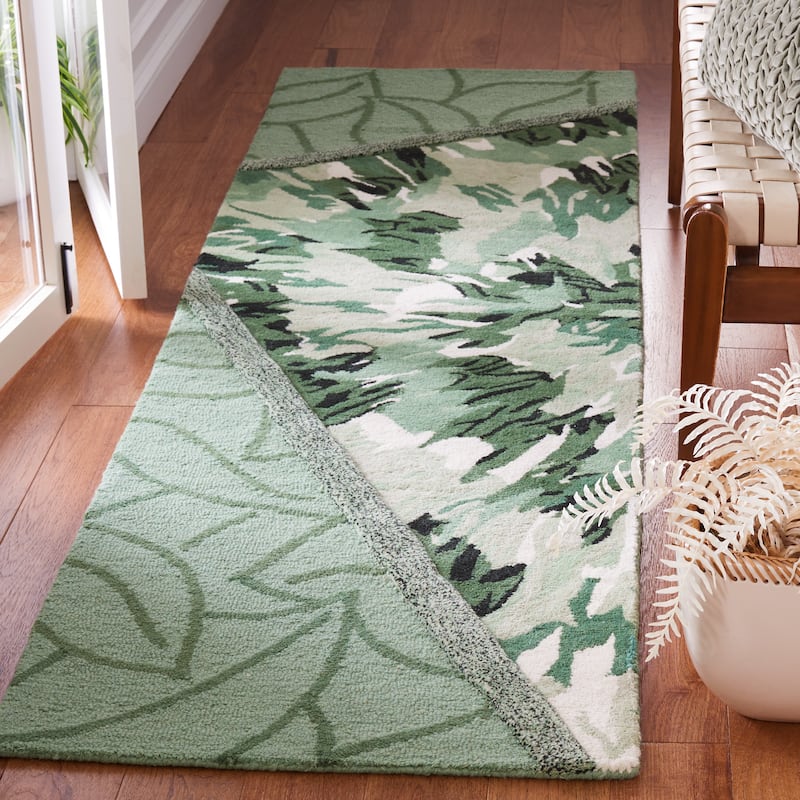 SAFAVIEH Handmade Fifth Avenue Hitje Modern New Zealand Wool - 2' 3" x 8' - Green/Ivory - Runner