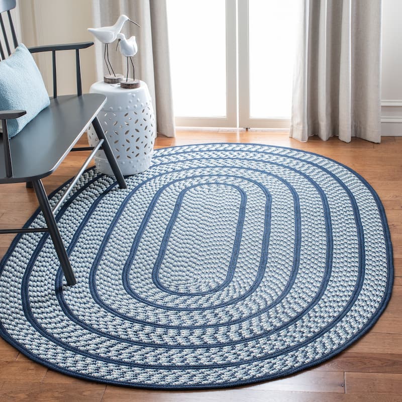 SAFAVIEH, Handmade Braided Jinela Country Rug