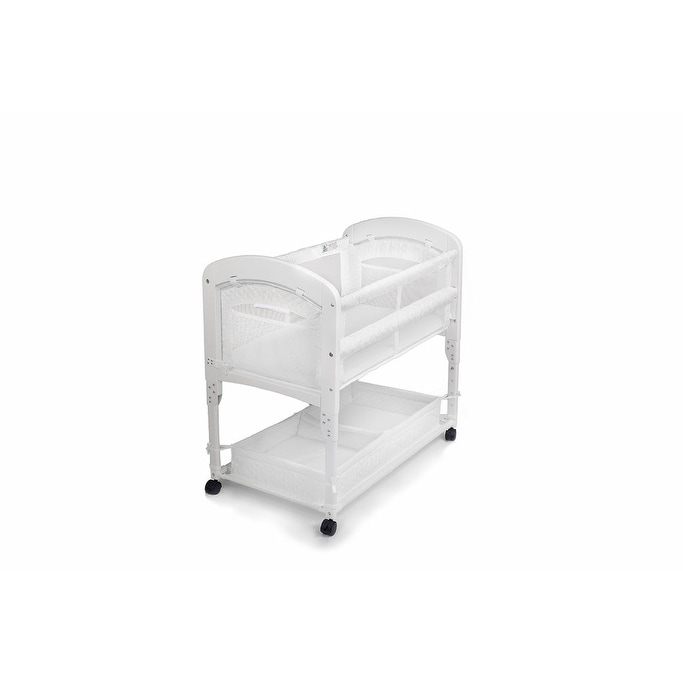 Cambria bassinet 2025