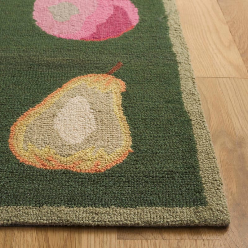 SAFAVIEH Handmade Chelsea Sefkije French Country Fruit Wool Rug