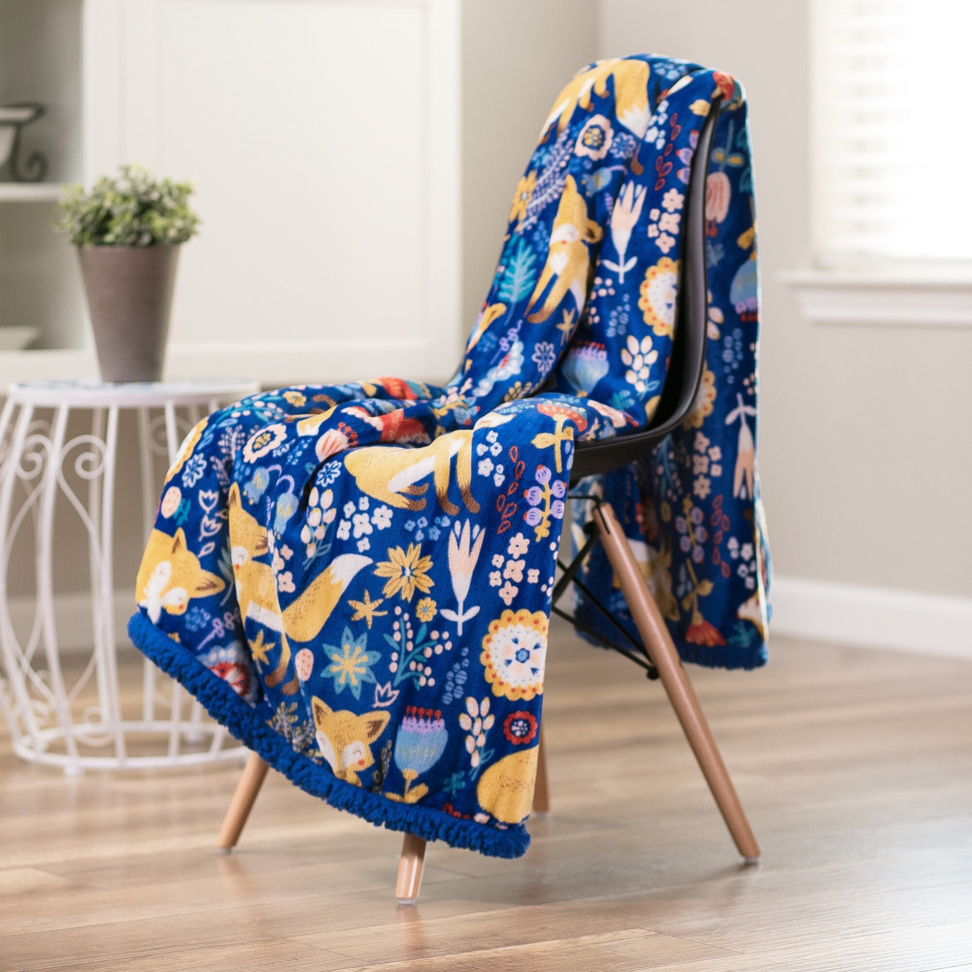 Fox print throw blanket 2025